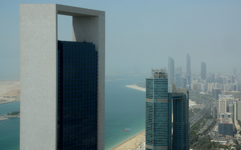 Dr. Sultan Al Jaber Plants ADNOC’s 5 Millionth Mangrove, Marking Major Biodiversity Milestone