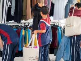 Dubai Holding’s Gift It Forward aligns with Season of Wulfa, distributing over 500,000 items this Ramadan